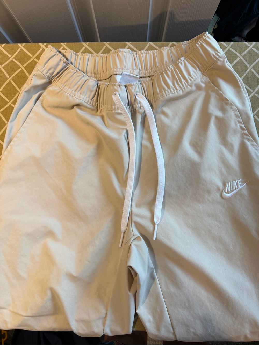Nike Men’s Small Beige Tan Woven Jogger Pants Drawstring